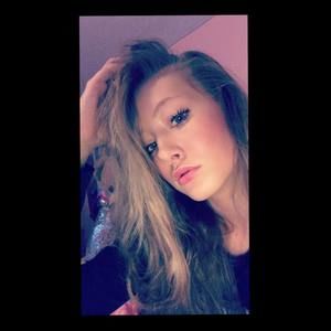 Meet your Posher, Hallie